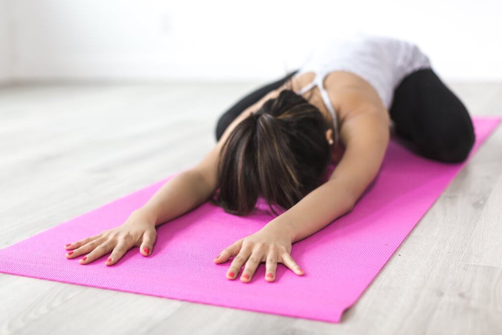 lady-stretching-floor